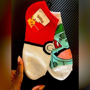 Pokémon Socks “Bulbasaur & Pokeball” (Ankle) $10